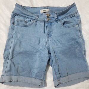 Forever 21 Women's Light Blue Denim Shorts
